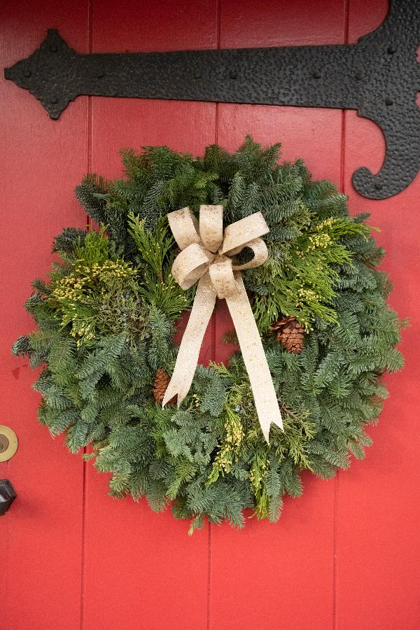 Christmas Wreath Gold Bow